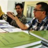 Ketua STIKKU, Asep Sufyan Ramadhy saat audit mutu internal. 
